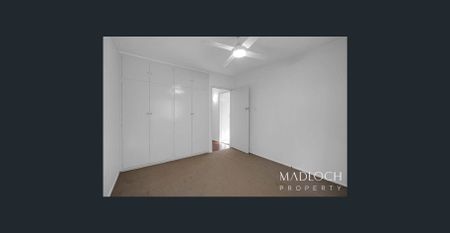 FAMILY FRIENDLY HOME - Photo 5