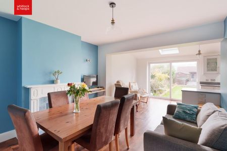 4 bedroom semi-detached house to rent - Photo 2