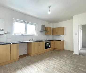2 bed Flat Clifftown Road, Southend-on-Sea, SS1 - Photo 4