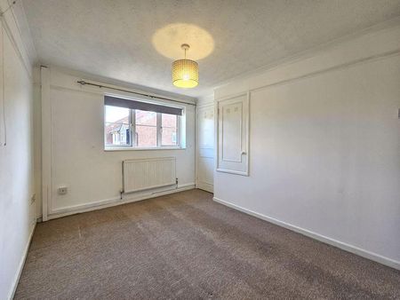2 bedroom semi-detached house to rent - Photo 3