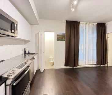 1190 Rue MacKay Montréal (Ville-Marie), QC H3G - Photo 1