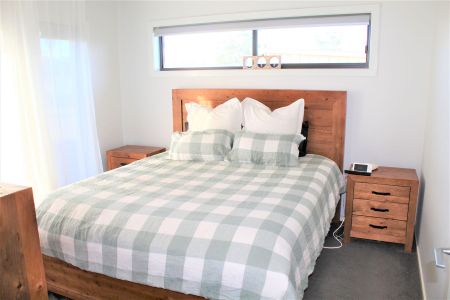 3 BEDROOM FAMILY HOME IN GREAT LOCATION - Photo 4