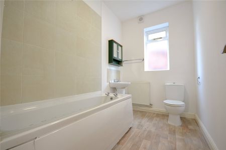 Lea Road, Heaton Moor, Stockport, Greater Manchester, SK4 4JT - Photo 5