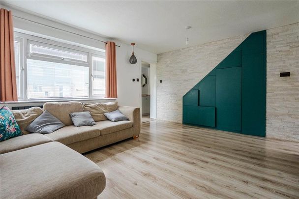 4 bedroom terraced house to rent - Photo 1