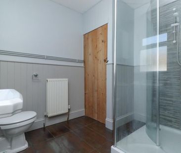 2 bedroom detached house to rent - Photo 5