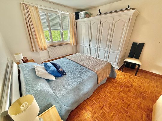Bright and close to the center / Concierge service available! - Photo 1