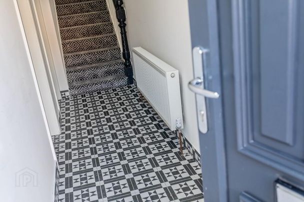 Room 6, 9 Frank Street, Belfast, BT5 4NW - Photo 1