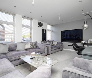 4 bedroom flat to rent - Photo 3