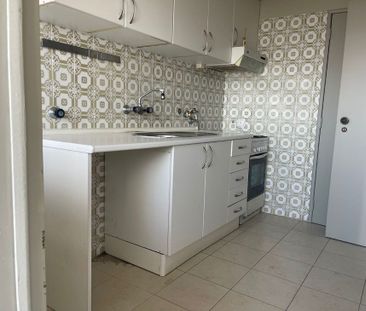 R. Dom Carlos de Mascarenhas, Lisboa, Lisbon 1070 - Photo 2