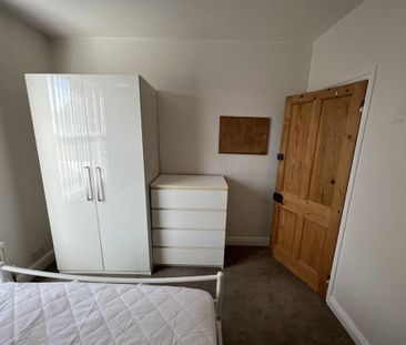 Bishopthorpe Road, South Bank - P2064 - Photo 2