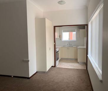 WALK TO STATION AND LOCAL TOWN CENTRE - Photo 1