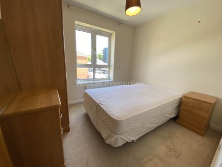 Price £2,400 pcm - Available 26/06/2026 - Furnished - Photo 4