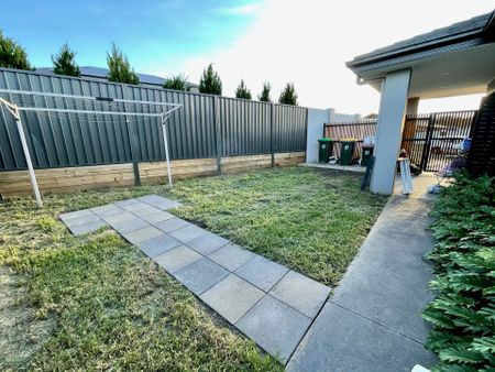 Apply Now - Century 21 | the Paramount Group *Granny Flat* - Photo 4