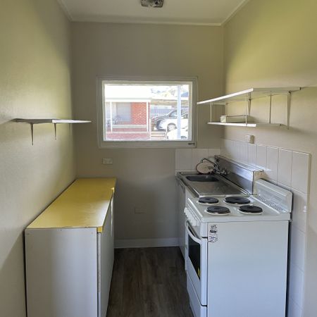 Close to Town - Photo 3