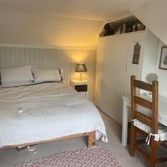 Light & airy double room & cleaner , Brentford TW8 - Photo 2