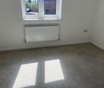 3 bedroom terraced house to rent - Photo 1