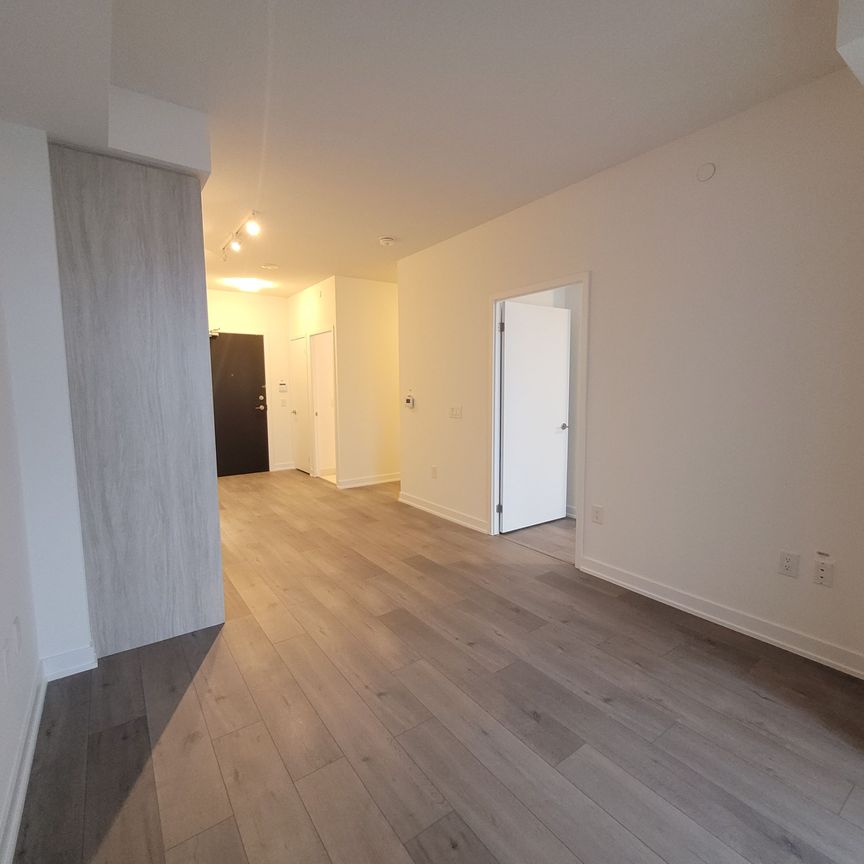 For Lease - 10 Honeycrisp Crescent Unit# 1611, Vaughan, Ontario - Photo 1