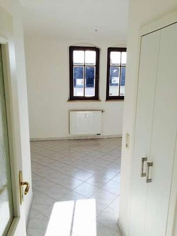 Neugierig? - Individuelle 2,5 Raum Wohnung mit Galerie, Balkon und Aufzug zu vermieten - Foto 5