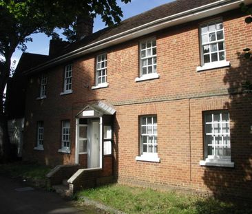 1 Bed Flat, Westfield House, SO18 - Photo 5