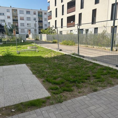 Location Appartement 2 pièces 51m² - Photo 4