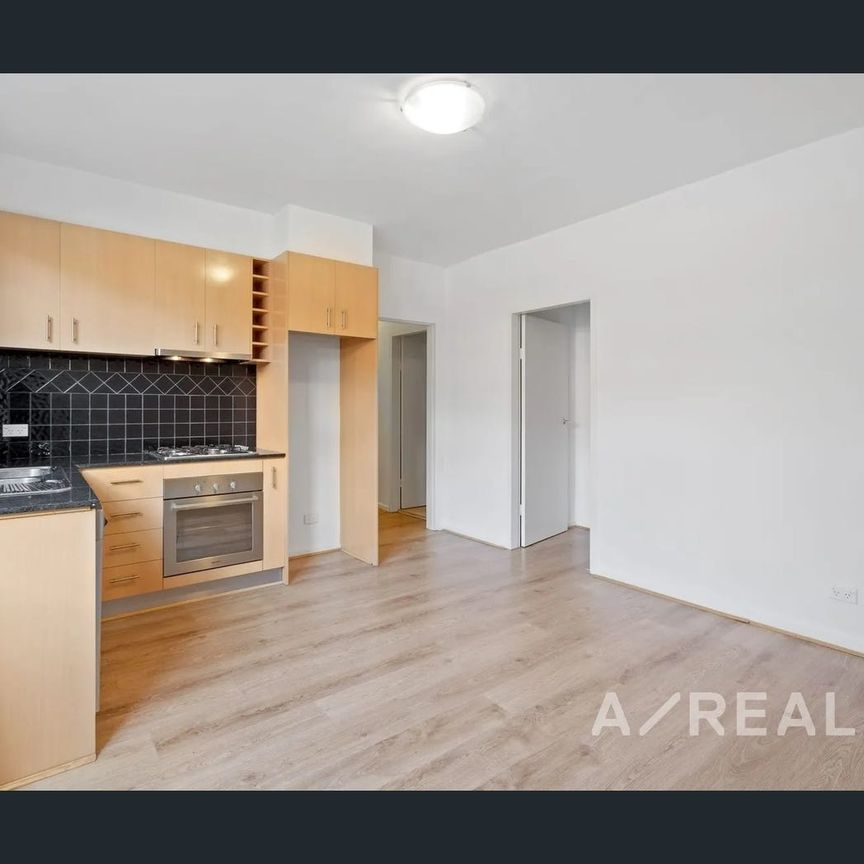 7/32 Ashted Road, Box Hill, Vic 3128 - Photo 1