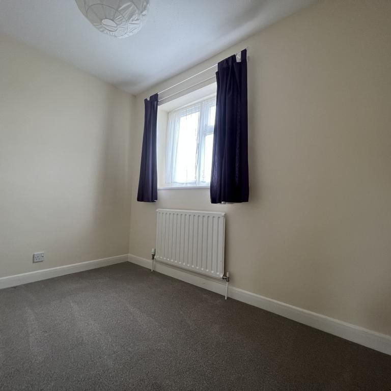 4 bedroom detached house to rent - Photo 1
