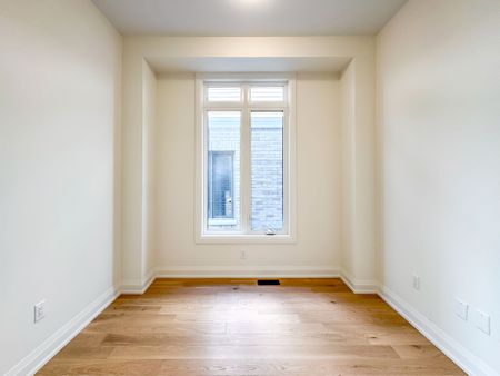 For Lease - 34 Shepherd Drive, Barrie, Ontario - Photo 3