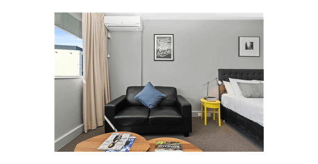 Fully Furnished Studio Apartment in Prime Spring Hill Location - Photo 1