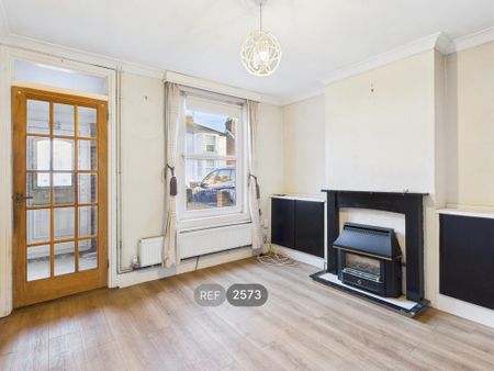 3 bedroom property to rent - Photo 2