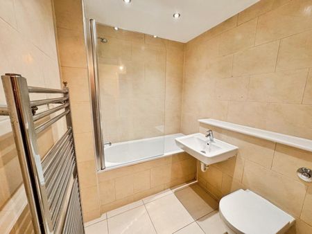 2 bedroom apartment to rent - Photo 3