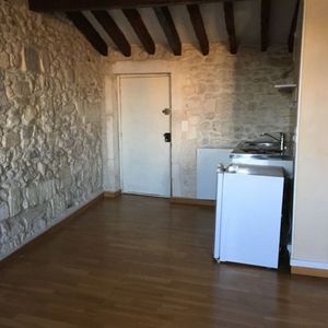 Arles centre studio 30m² au 3ème étage, - Photo 2