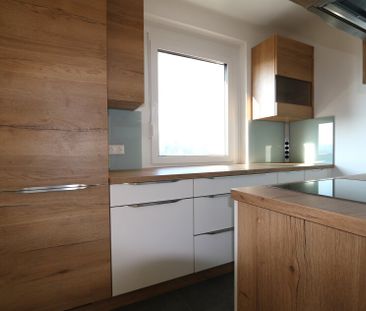 TOP-SANIERT - Traumhafte 3-Zimmer-Wohnung mit Balkon im 6. Liftstock - Photo 2