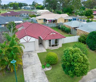 32 Manthey Cres, Bray Park QLD 4500 - House For Rent | Domain - Photo 2