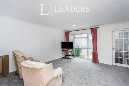 3 bedroom house to rent Badgers Walk, Burgess Hill, RH15 - Photo 4