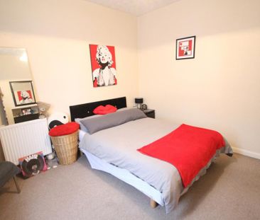 2 bedroom ground floor flat to rent - Photo 4