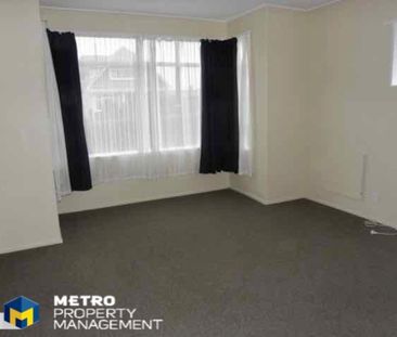 Great Location Flat - Photo 2