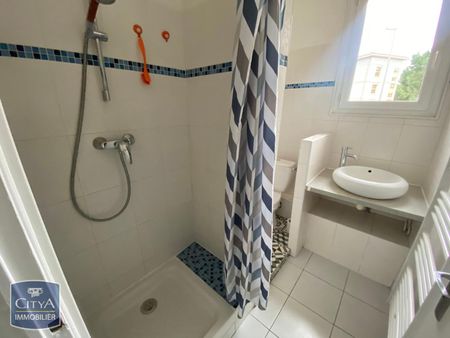 Location Appartement 2 pièces 30m² TOULON 83000 - Photo 5