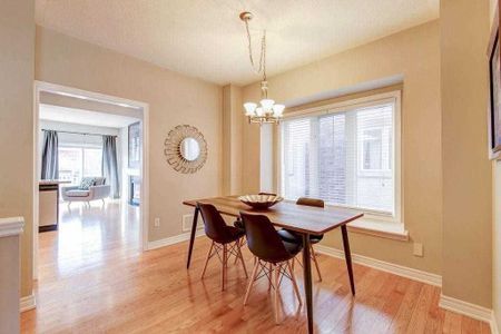 For Lease - 2438 Felhaber Crescent, Oakville, Ontario - Photo 4