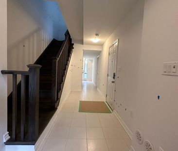 For Lease - 232 Keppel Circle, Brampton, Ontario - Photo 4