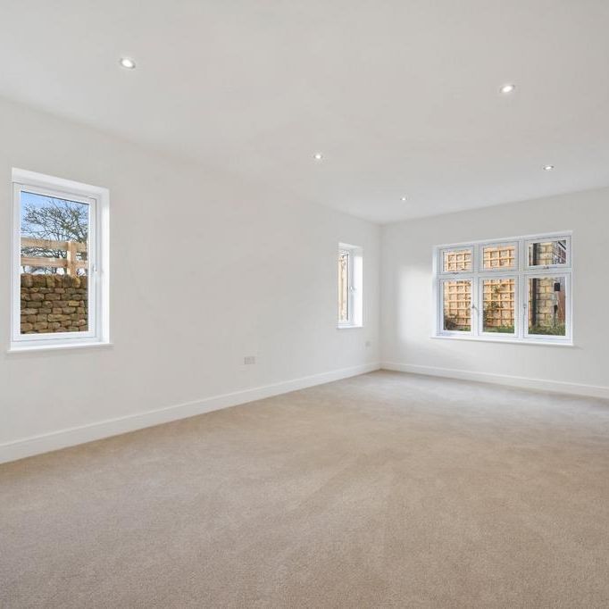 5 bedroom detached house to rent - Photo 1