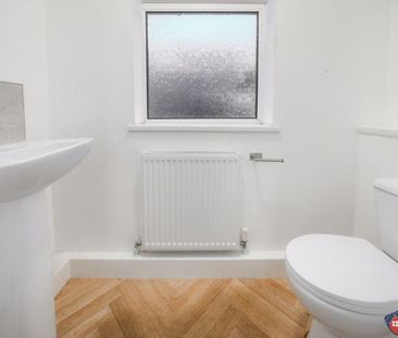 4 bedroom terraced house to rent - Photo 3