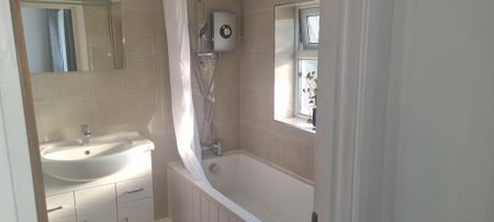 Studio to rent - Photo 5