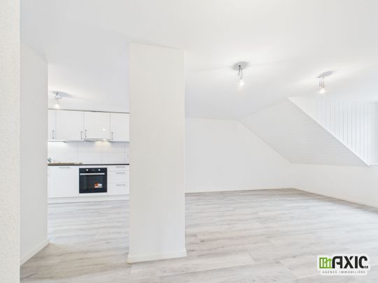 For rent : Fully renovated 3.5-room apartment in small building - Photo 1