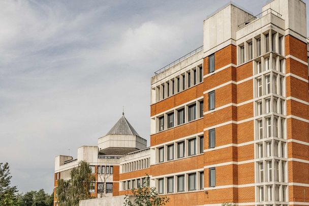 Sentinel House - Photo 1