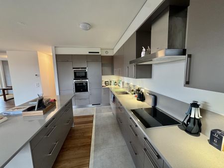 Bel appartement moderne proche du centre ville - Photo 2