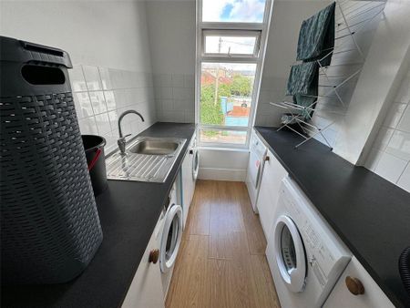 9 bedroom detached house to rent - Photo 5