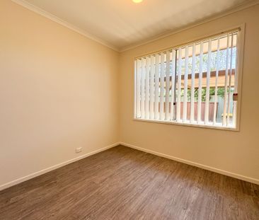 Freshly Renovated Family Home in a Quiet Cul-de-Sac - Photo 4