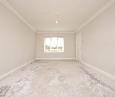 4 bedroom detached house to rent - Photo 4