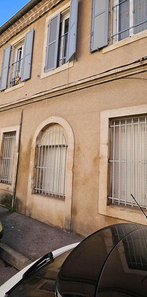 NIMES GAMBETTA - GRAND STUDIO DE 31.37M² EN RDC - Photo 1