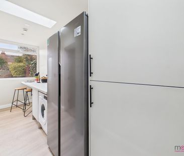 1 bedroom in a house share to rent - Photo 6